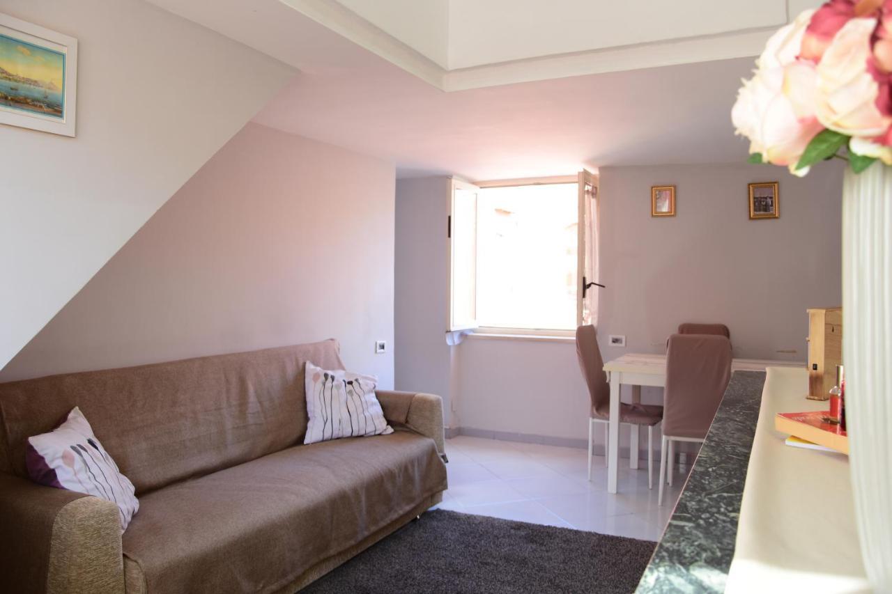 Apartmán Scugnizzella Holiday House Neapol Exteriér fotografie