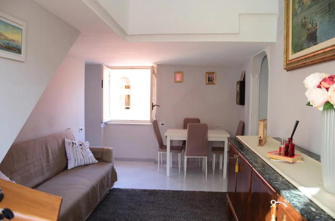 Apartmán Scugnizzella Holiday House Neapol Exteriér fotografie